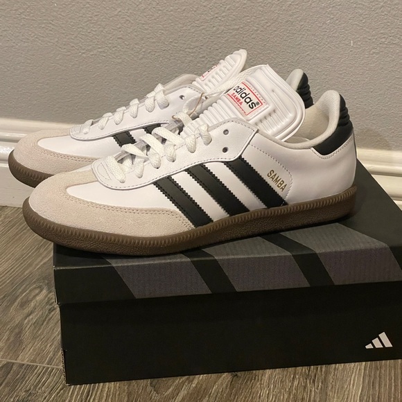 Samba Classic Size 7 - Picture 2 of 5